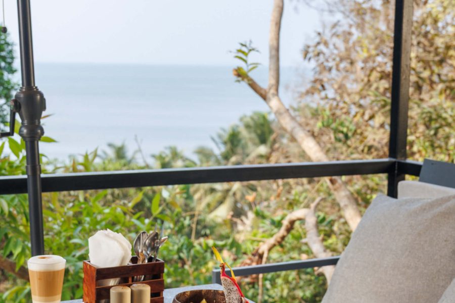 balcony 2