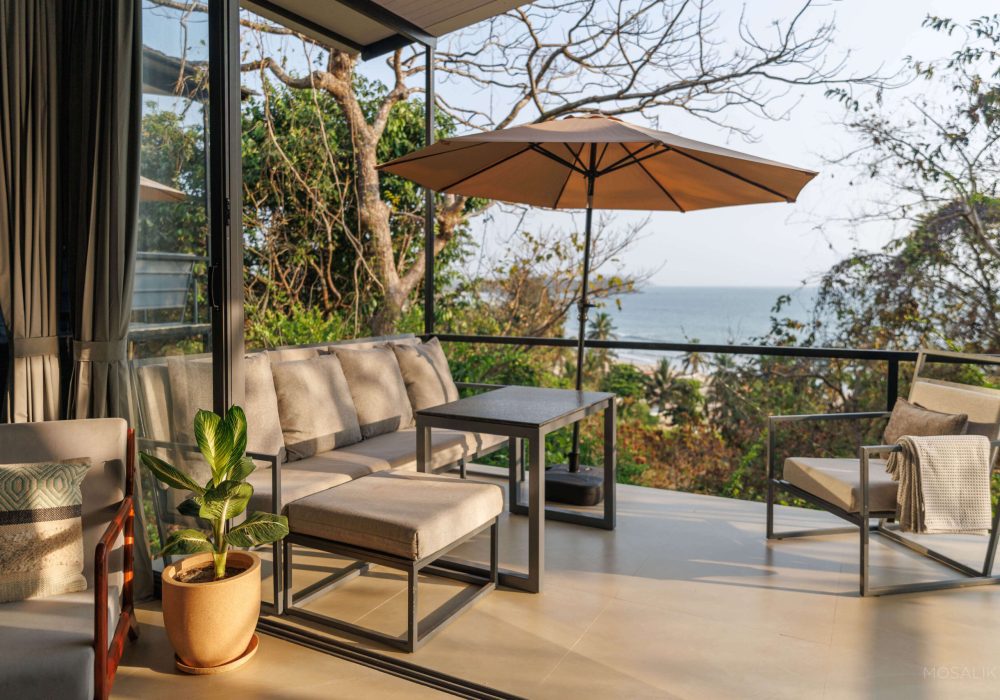 balcony 7