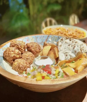 food falafel bowl