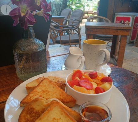 food french tost coffee