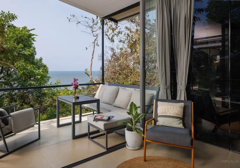 hill balcony 9