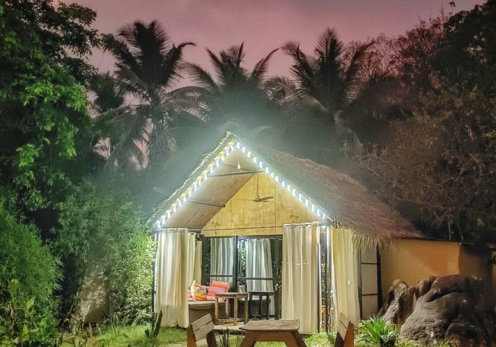 hut 10 sky sunset lights 2
