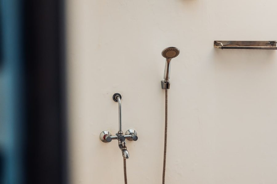 huts bathroom Nada Rooms-0784-min