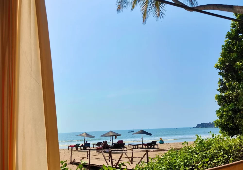 huts front balcony view (4)